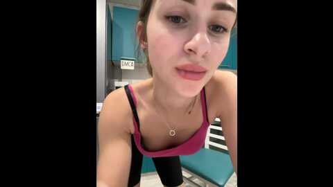 Media: _molly_mae_ Bongacams 2023-12-16 03:40:00
