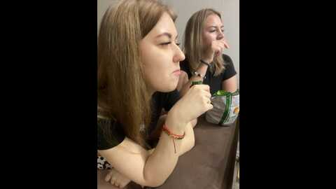 Media: karolina7 Bongacams 2023-12-16 19:54:00