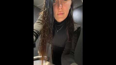 Media: linahelen Bongacams 2023-12-16 17:38:00