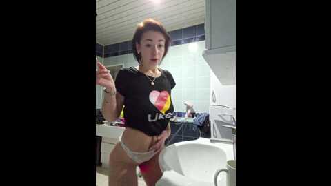 Media: aureliyxxx Bongacams 2023-12-17 01:46:00
