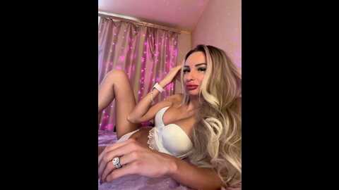 Media: goldpussy69 Bongacams 2023-12-17 08:54:00