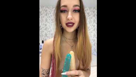 Media: sweet_tea Bongacams 2023-12-17 20:36:00