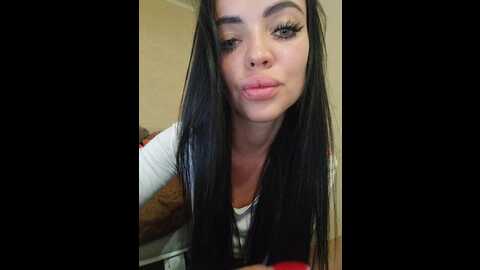 Media: alinakukla787 Bongacams 2023-12-18 01:46:00