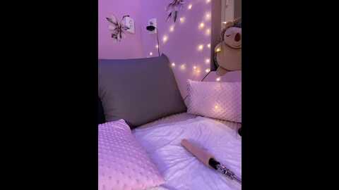 Media: mialiahot Bongacams 2023-12-18 19:08:00