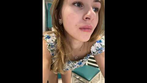 Media: _molly_mae_ Bongacams 2023-12-19 19:16:00