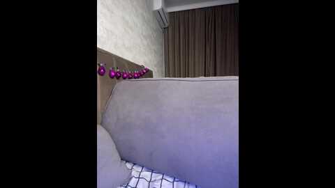 Media: butttfly Bongacams 2023-12-20 00:10:00