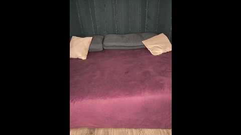 Media: simonahub Bongacams 2023-12-20 19:58:00