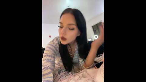 Media: sweetlolllli Bongacams 2023-12-20 17:16:00