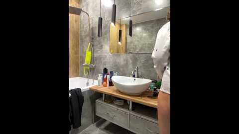 Media: yuliyalasker Bongacams 2023-12-20 04:02:00