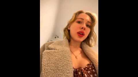Media: likachkaa Bongacams 2023-12-22 14:30:00
