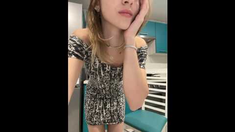 Media: _molly_mae_ Bongacams 2023-12-23 17:26:00