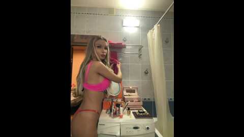Media: goldpussy69 Bongacams 2023-12-23 03:16:00