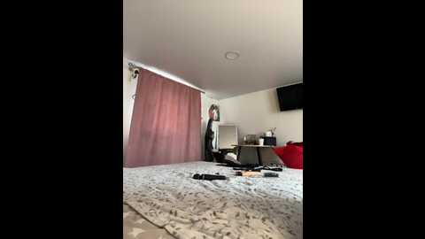 Media: _maybebaby_ Bongacams 2023-12-24 09:51:00