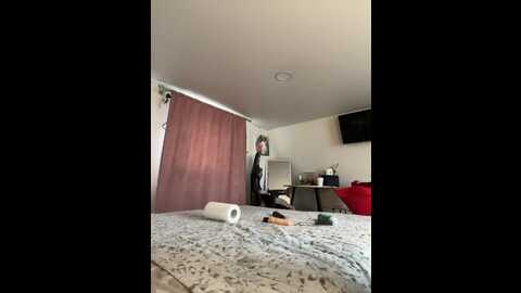 Media: _maybebaby_ Bongacams 2023-12-24 10:39:00