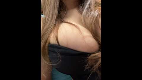 Media: ellidi Bongacams 2023-12-24 03:32:00
