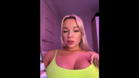 Media: mila_m Bongacams 2023-12-24 18:27:00