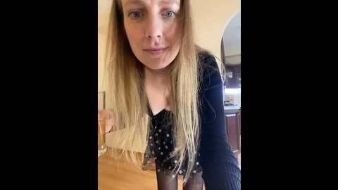 Media: incredible123 Bongacams 2023-12-25 11:13:00