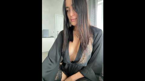 Media: linahelen Bongacams 2023-12-25 10:32:00