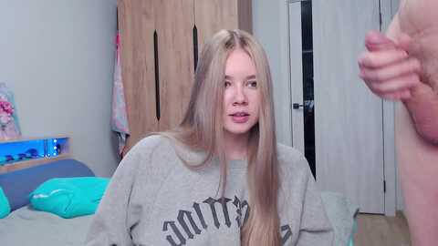 Media: lost_wanderers Bongacams 2023-12-25 08:50:00