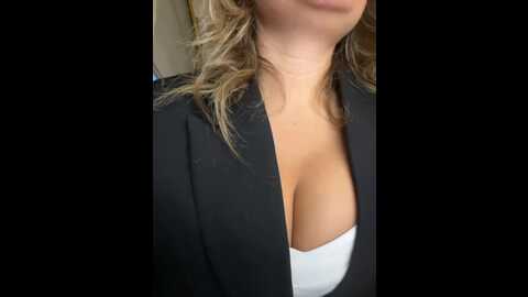 Media: yuliyalasker Bongacams 2023-12-25 04:56:00