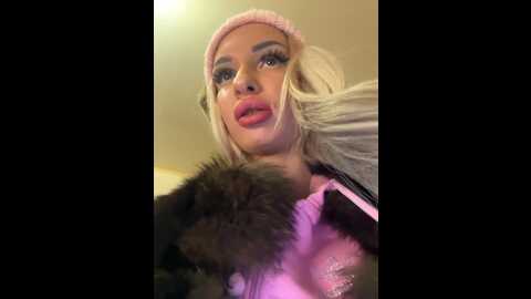 Media: goldpussy69 Bongacams 2023-12-26 17:20:00