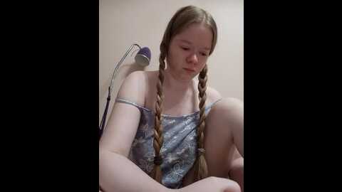 Media: milokris Bongacams 2023-12-26 05:54:00