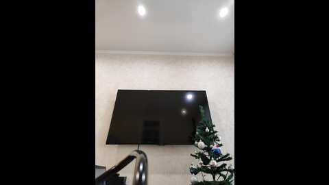 Media: angelia22 Bongacams 2023-12-27 10:31:00