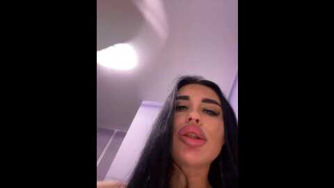 Media: lonelynasty1 Bongacams 2023-12-27 01:06:00