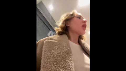 Media: likachkaa Bongacams 2023-12-28 18:28:00