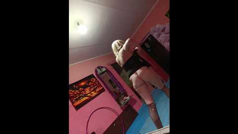 Media: lisavsvolk Bongacams 2023-12-29 14:34:00