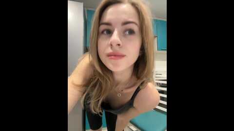 Media: _molly_mae_ Bongacams 2023-12-30 15:18:00