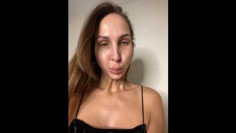 Media: hothoneybabe Bongacams 2024-01-01 10:36:00