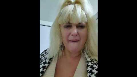 Media: janna37 Bongacams 2024-01-01 11:46:00