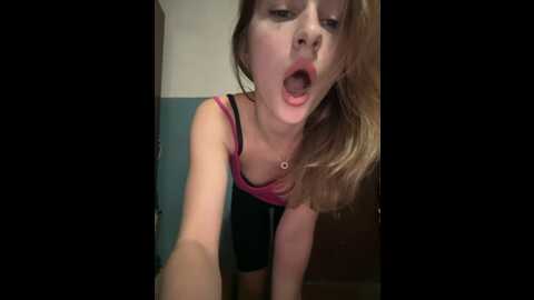 Media: _molly_mae_ Bongacams 2024-01-03 22:02:00