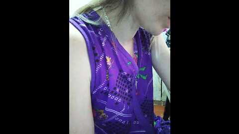 Media: alenushka888 Bongacams 2024-01-05 05:54:00