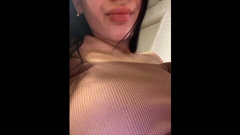 Media: yourlovessz Bongacams 2024-01-05 22:12:00