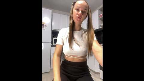 Media: _sexyhotangel_ Bongacams 2024-01-15 02:14:00