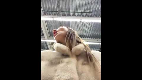 Media: hothoneybabe Bongacams 2024-01-17 03:12:00