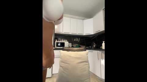 Media: _sexyhotangel_ Bongacams 2024-09-17 02:12:00