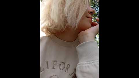 Media: marie_outdoor Bongacams 2024-09-17 13:46:00