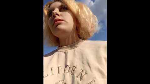 Media: marie_outdoor Bongacams 2024-09-17 14:03:00