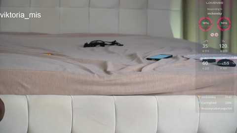 Media: vikki100500 Bongacams 2024-09-22 17:38:00