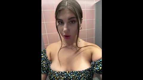 Media: _emilybaby_ Bongacams 2024-09-23 11:06:00