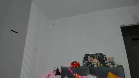 Media: dolly_ll Bongacams 2024-09-23 16:28:00