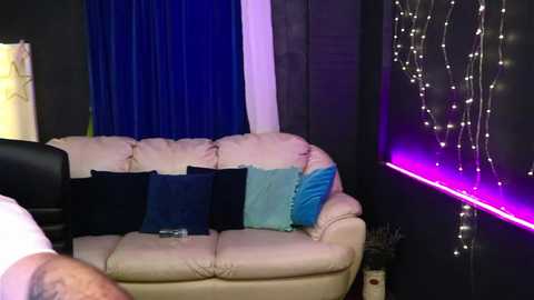 Media: alisaaleks Bongacams 2024-09-27 18:43:00
