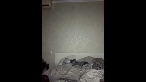Media: adamsfamily69 Bongacams 2024-09-28 19:06:00