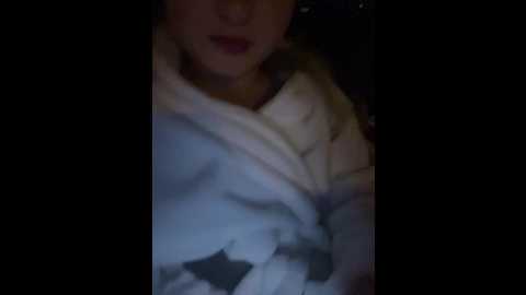 Media: luckyguyhawk01 Bongacams 2024-09-29 01:41:00
