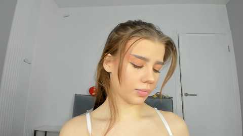 Media: dolly_ll Bongacams 2024-09-30 16:37:00
