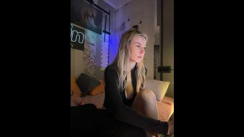 Media: vik1one1 Bongacams 2024-09-30 05:34:00