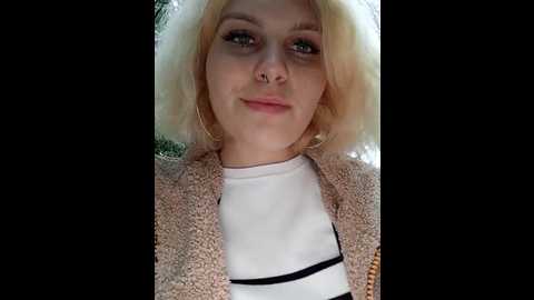 Media: marie_outdoor Bongacams 2024-10-01 15:26:00